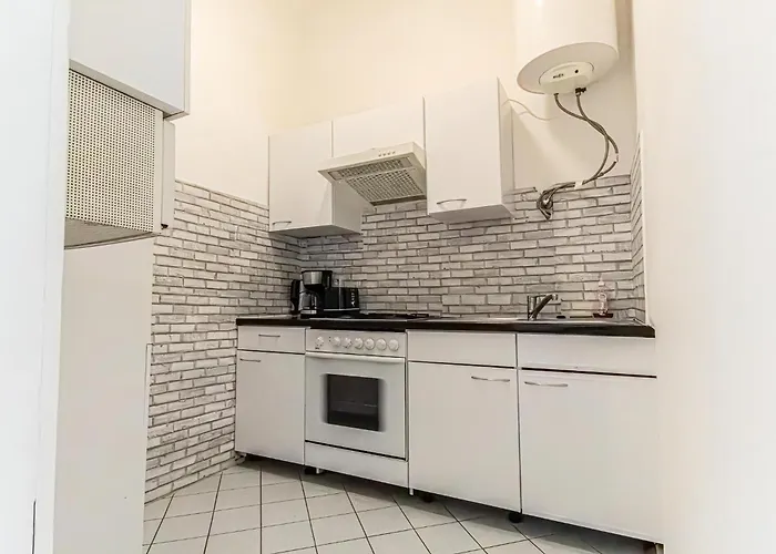 Apartment Modern 1br Flat Near Westbahnhof Station *