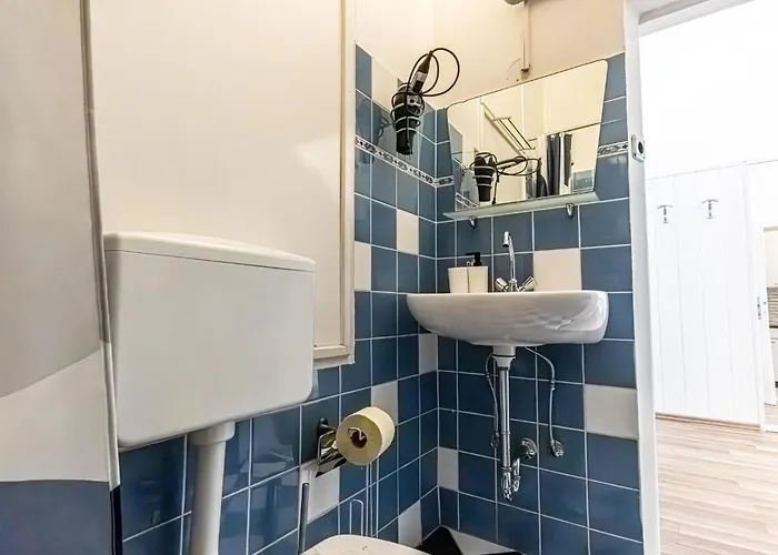 Apartment Modern 1br Flat Near Westbahnhof Station Vienna