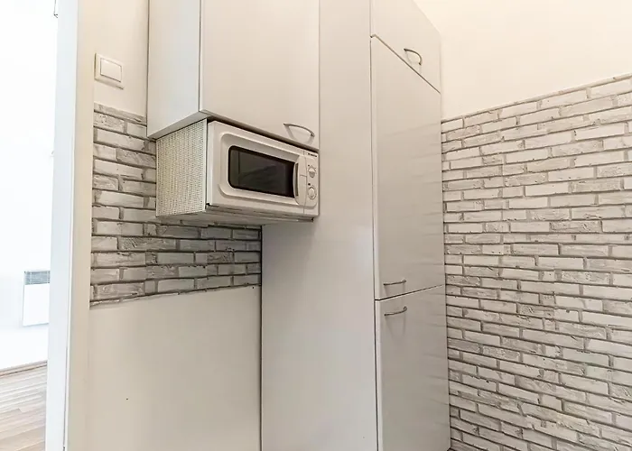 Apartment Modern 1br Flat Near Westbahnhof Station